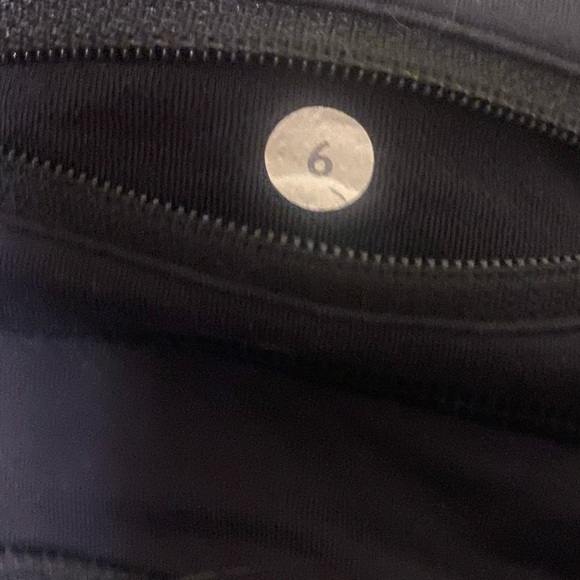 Lululemon 4 inch shorts - Picture 2 of 4